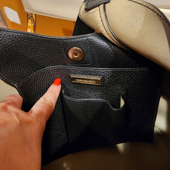Tory Burch Perry Hobo - Beautiful Black, Cream Interior (Dust Bag!) - Picture 6 of 9